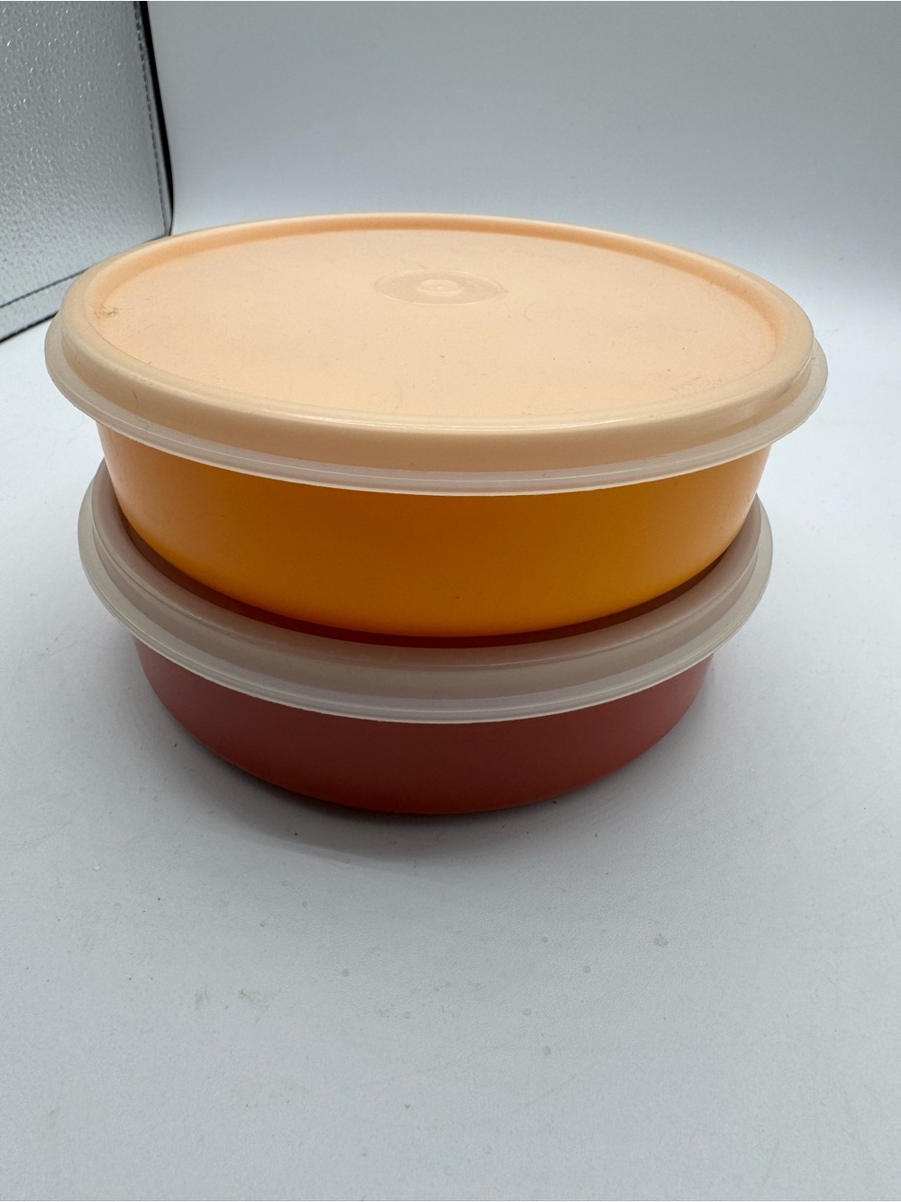 Tupperware Bowls (Set of 2) Containers #1405 Harvest w/Lids
